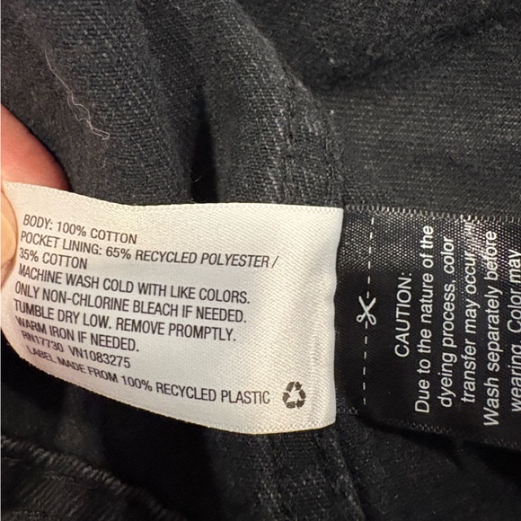 Universal Thread Black Denim Jacket with Bold Lip Design - Picture 5 of 10